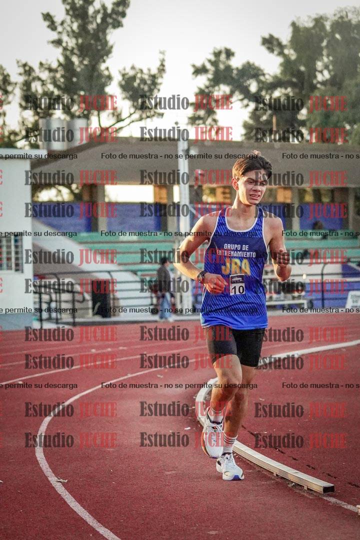 Fotos de los 3000 m llanos de varones
