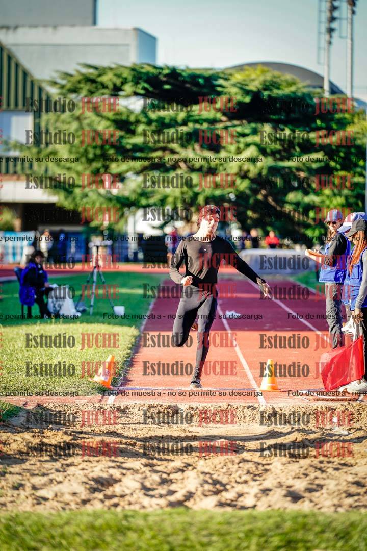 Fotos del salto en largo de mujeres y varones - cat 11, 12 y 13