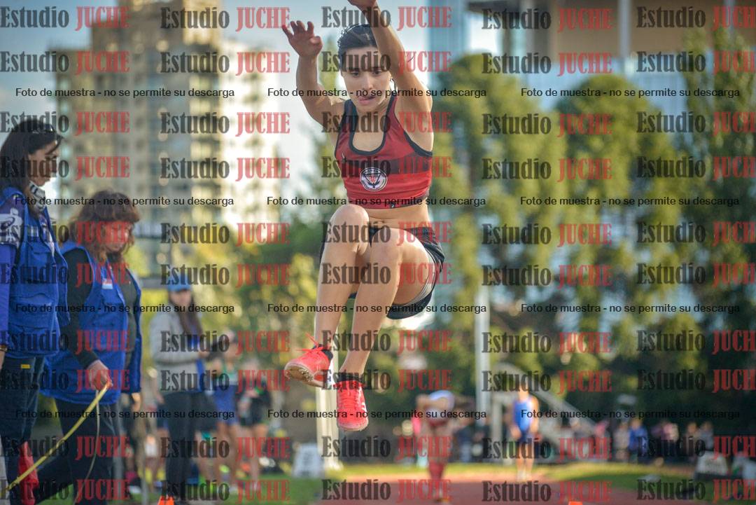 Fotos del salto en largo - mujeres U16
