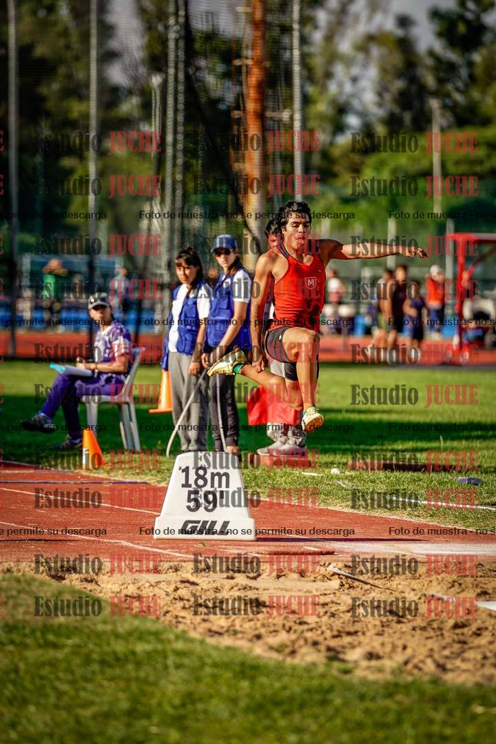 Fotos del salto triple de mujeres y varones