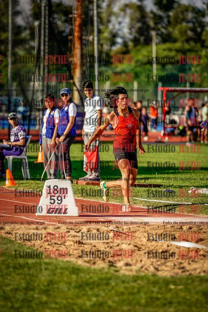 Fotos del salto triple de mujeres y varones