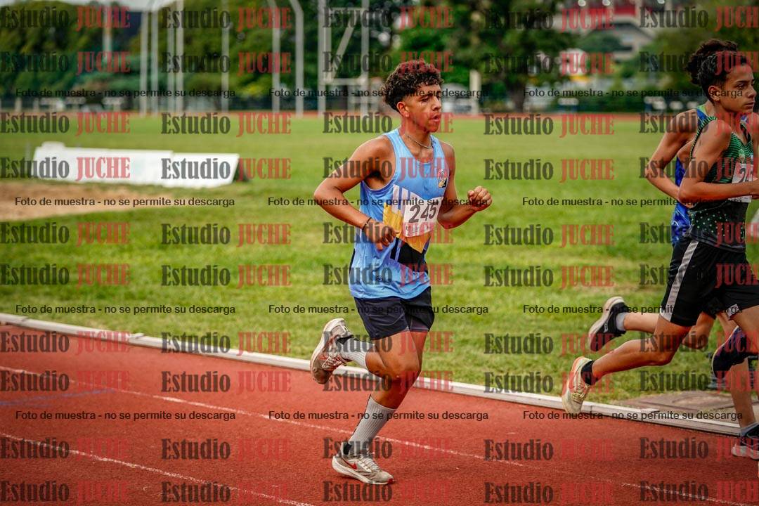Fotos de los 2400 m de varones