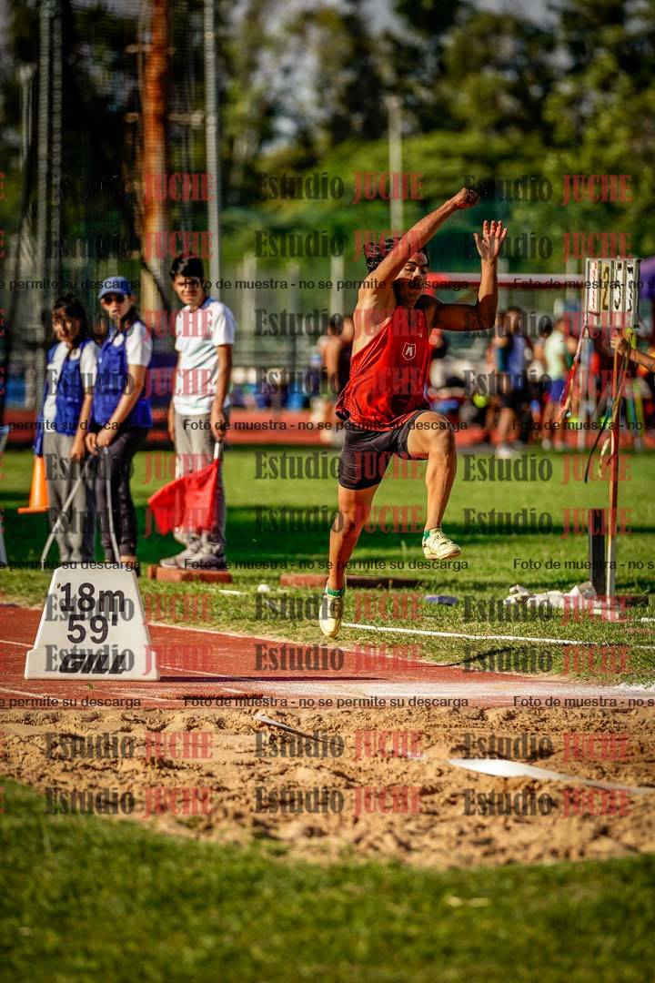 Fotos del salto triple de mujeres y varones
