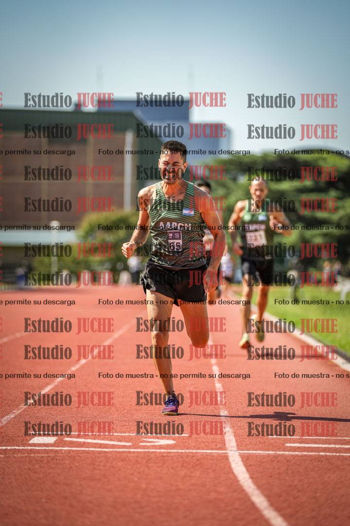 Fotos de los 800 m llanos de varones