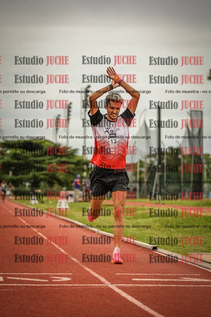 Fotos de los 3000 m llanos de varones
