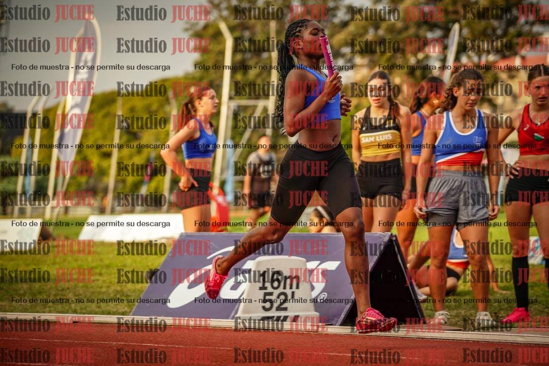 Fotos de las postas 4x400 m llanos de mujeres