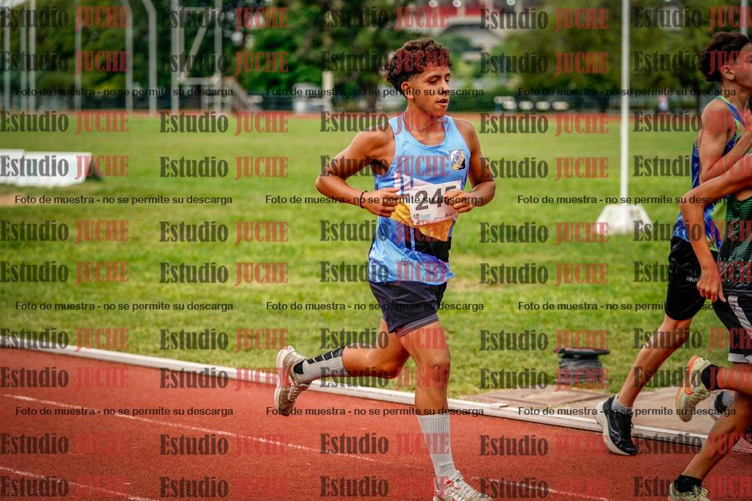 Fotos de los 2400 m de varones