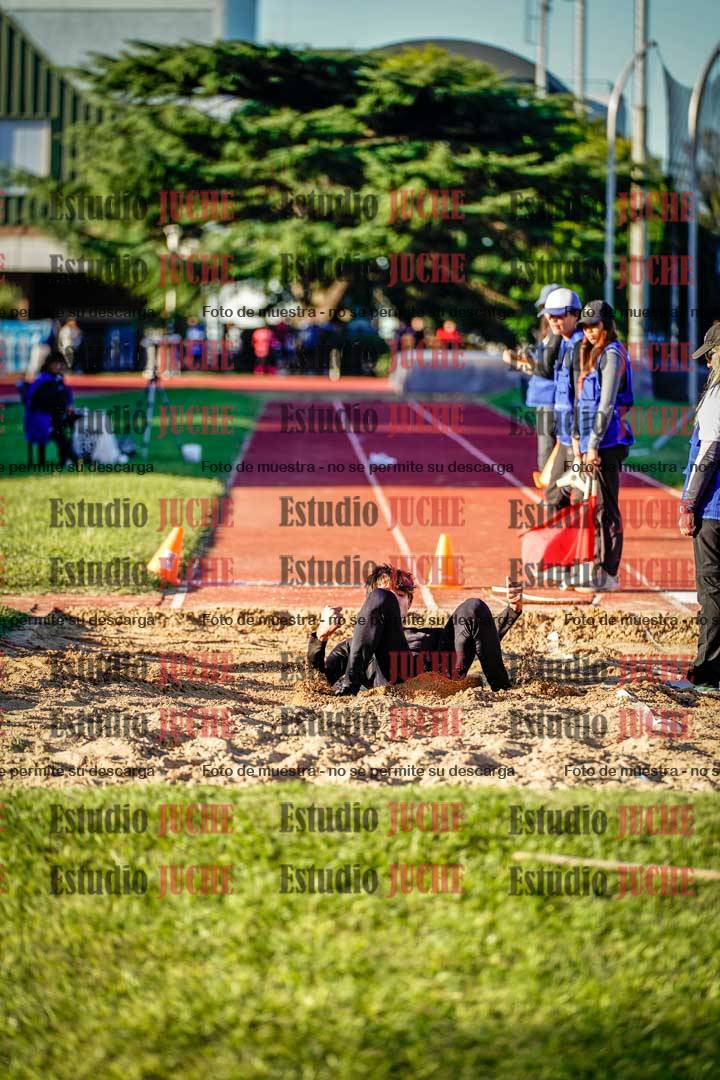 Fotos del salto en largo de mujeres y varones - cat 11, 12 y 13