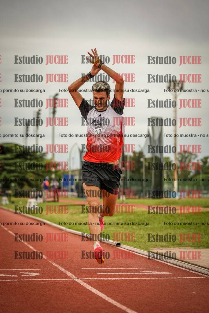 Fotos de los 3000 m llanos de varones