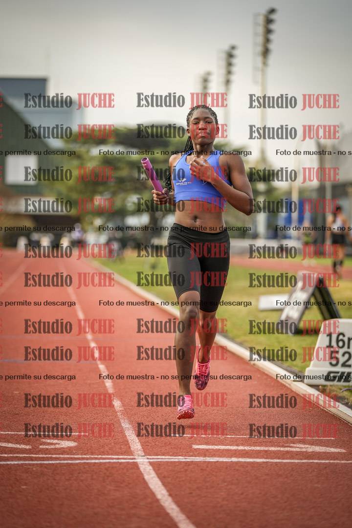Fotos de las postas 4x400 m llanos de mujeres