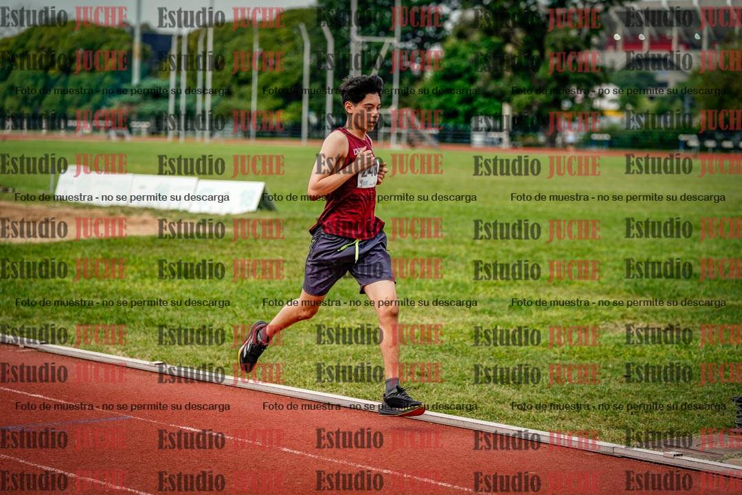 Fotos de los 2400 m de varones