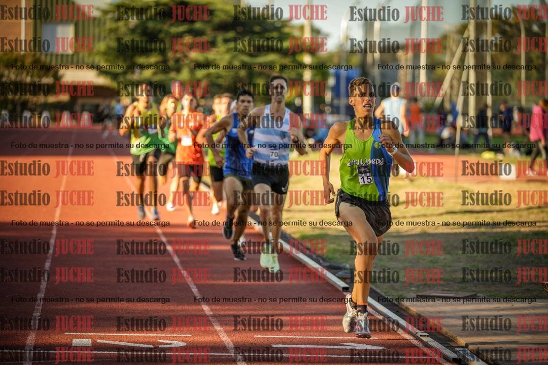 Fotos de los 3000 m llanos de varones