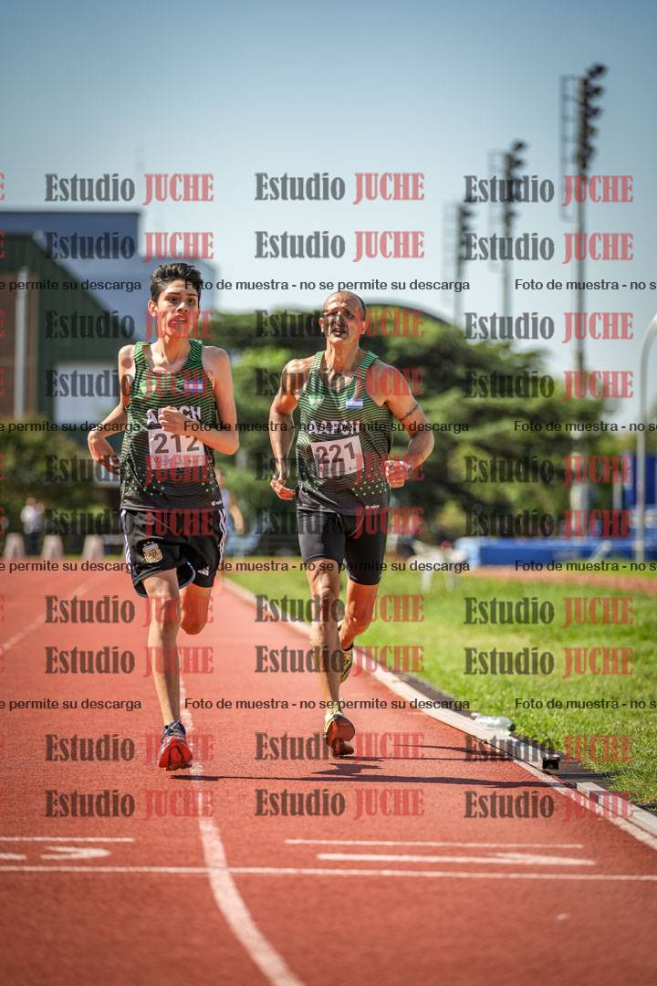 Fotos de los 800 m llanos de varones