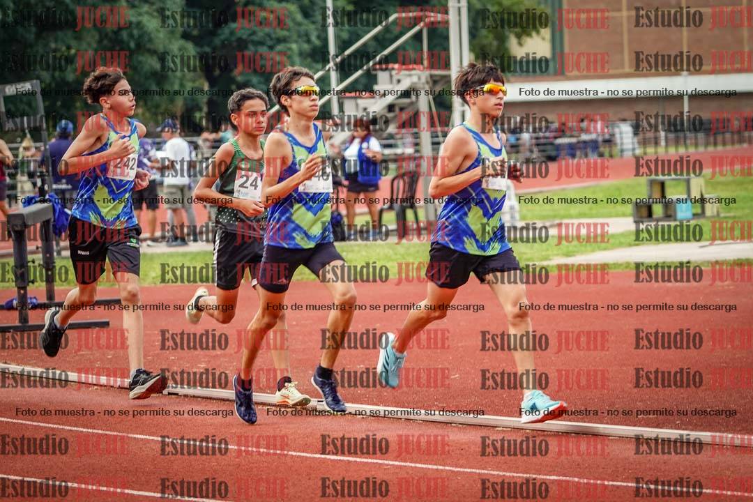 Fotos de los 2400 m de varones