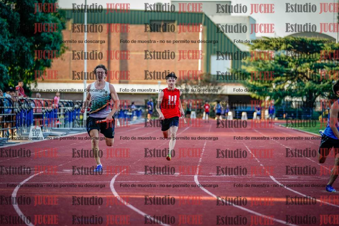Fotos de los relevos 4x100 m de varones