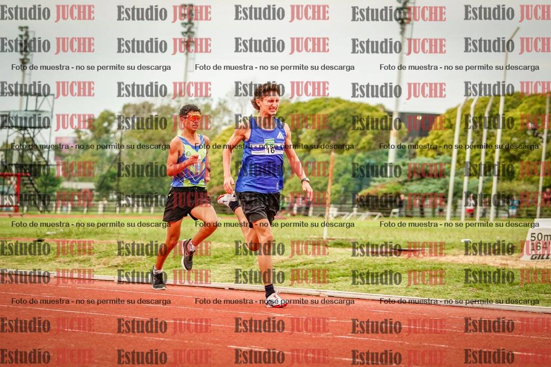 Fotos de los 3000 m llanos de varones