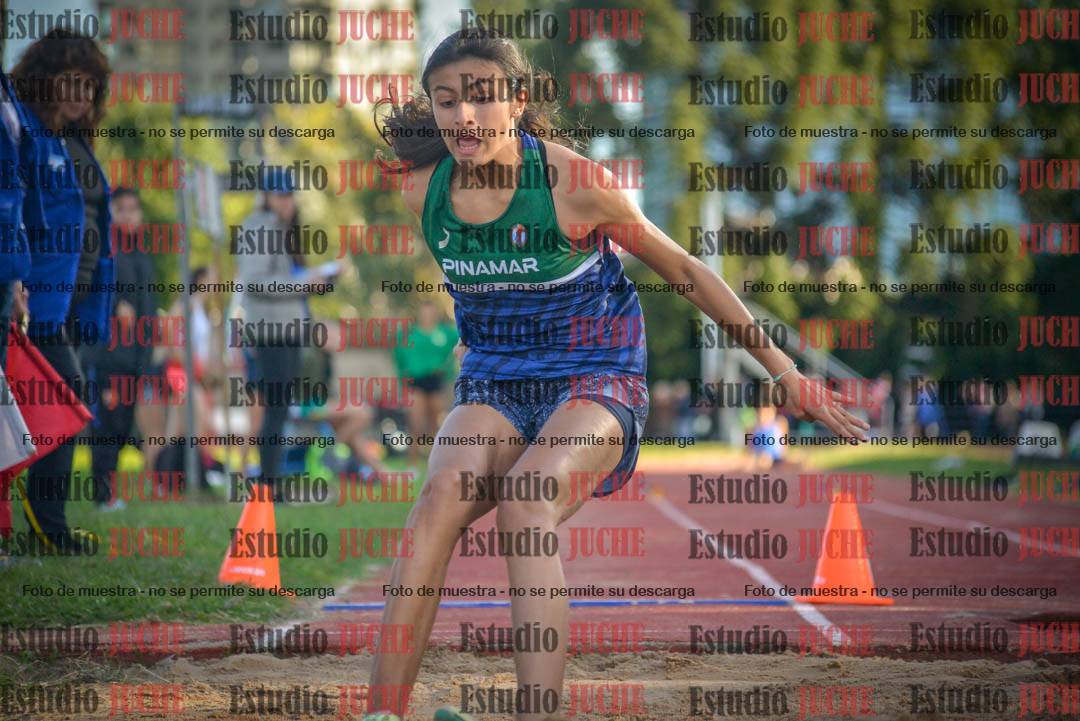 Fotos del salto en largo - mujeres U16