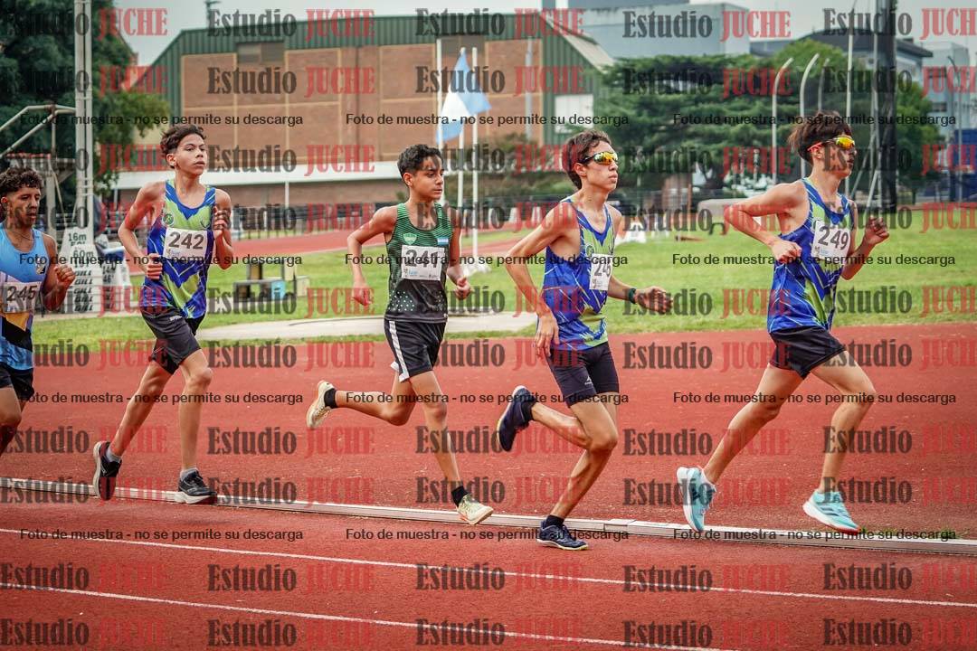 Fotos de los 2400 m de varones