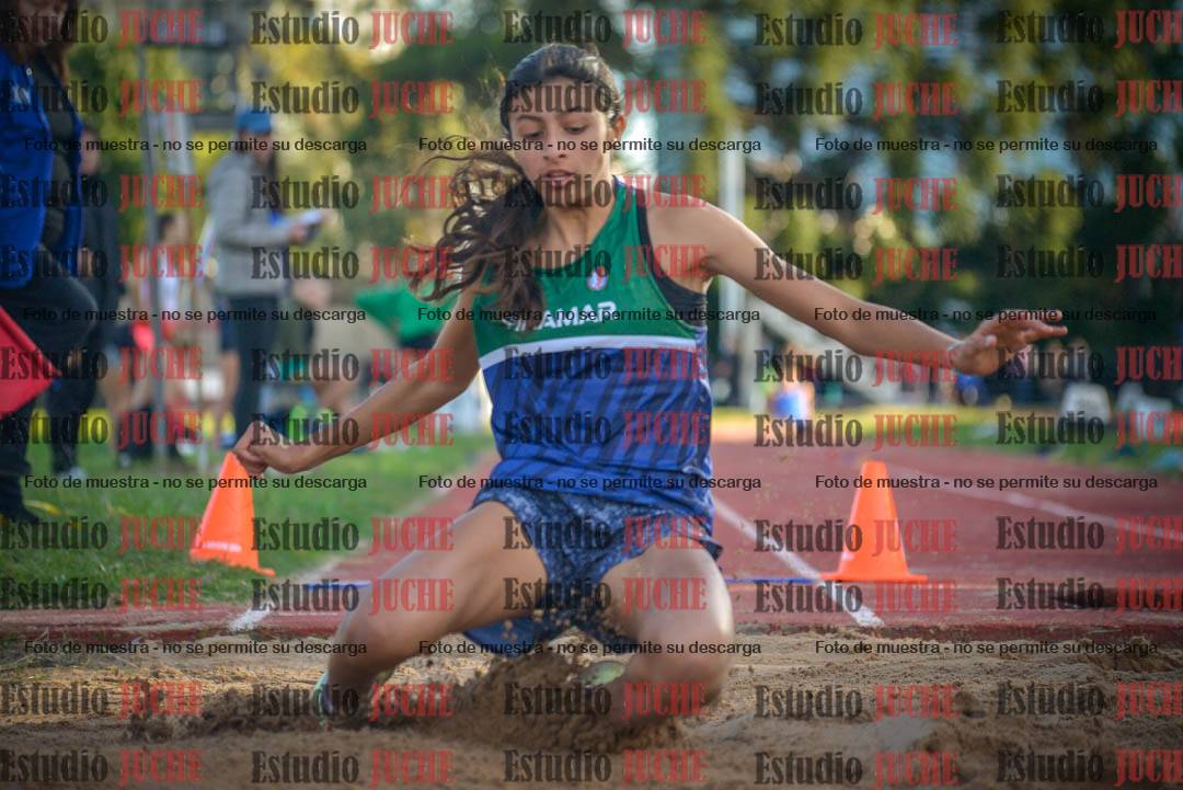 Fotos del salto en largo - mujeres U16