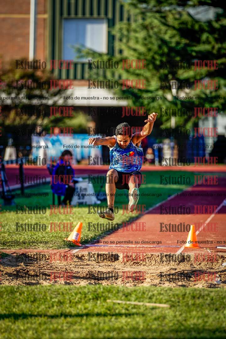 Fotos del salto en largo de mujeres y varones - cat 11, 12 y 13
