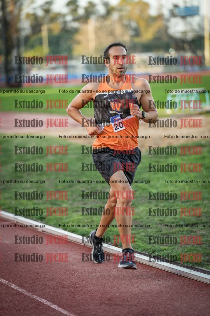Fotos de los 3000 m llanos de varones