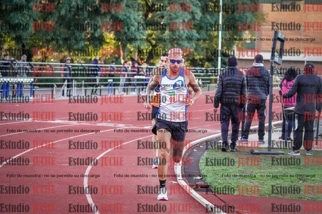 Fotos de los 3000 m llanos de varones