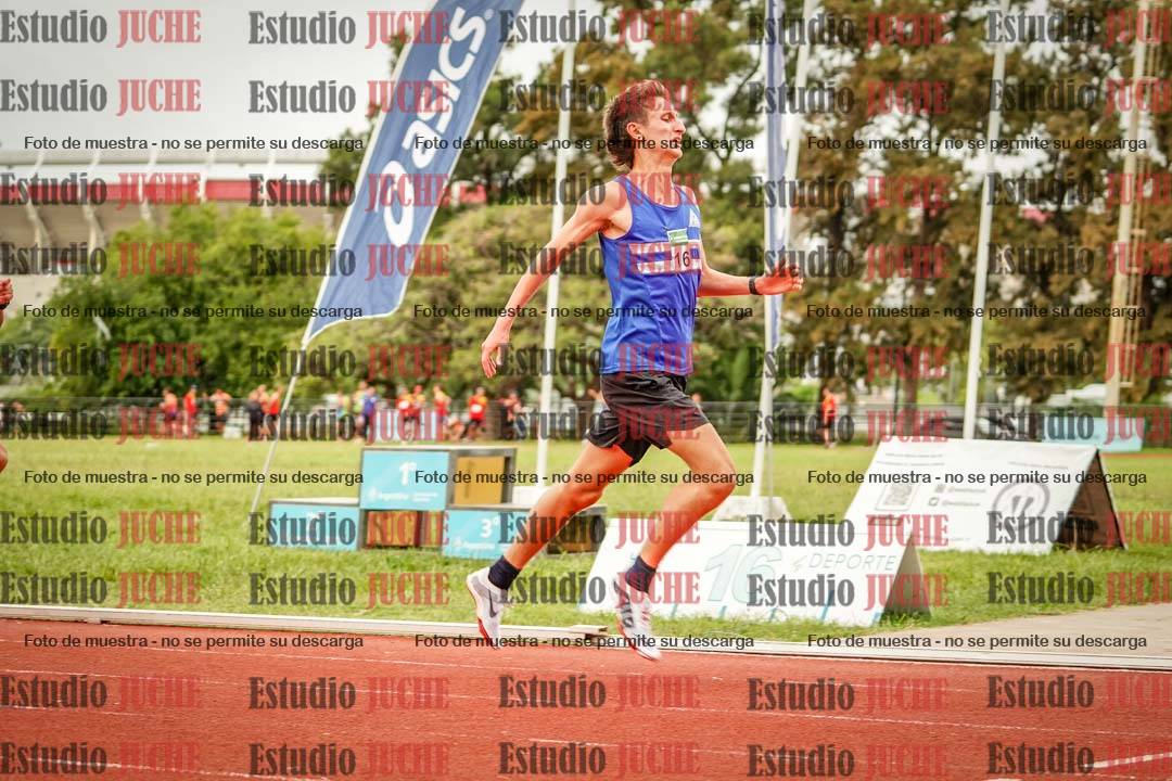 Fotos de los 3000 m llanos de varones