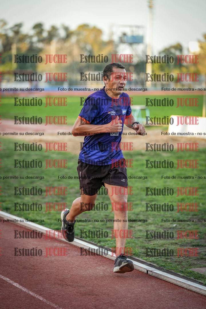 Fotos de los 3000 m llanos de varones