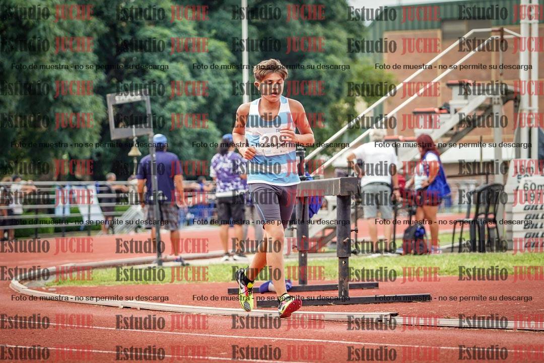 Fotos de los 2400 m de varones