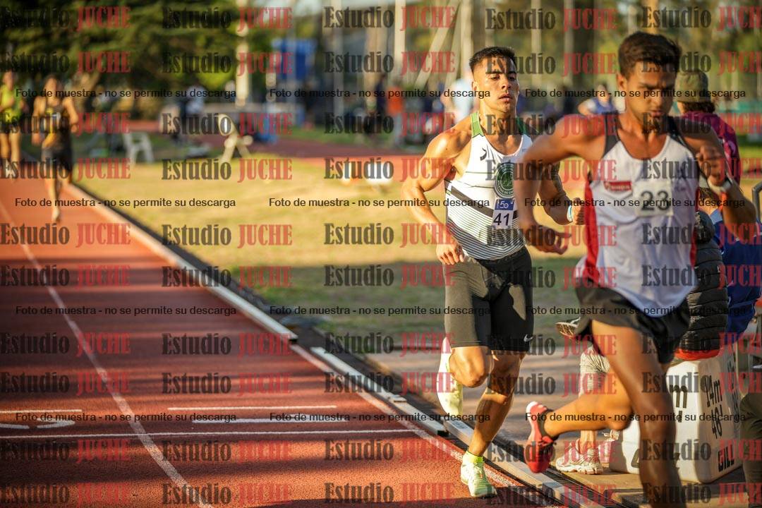 Fotos de los 3000 m llanos de varones