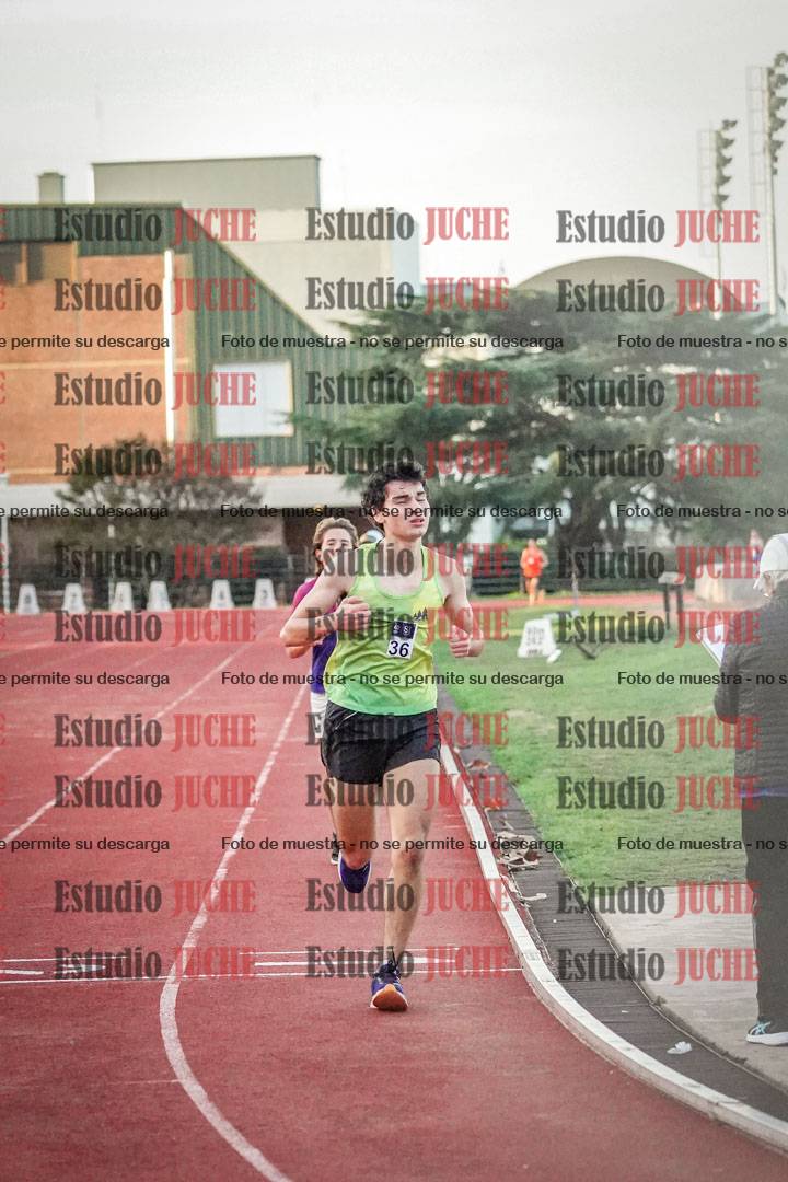 Fotos de los 3000 m llanos de varones