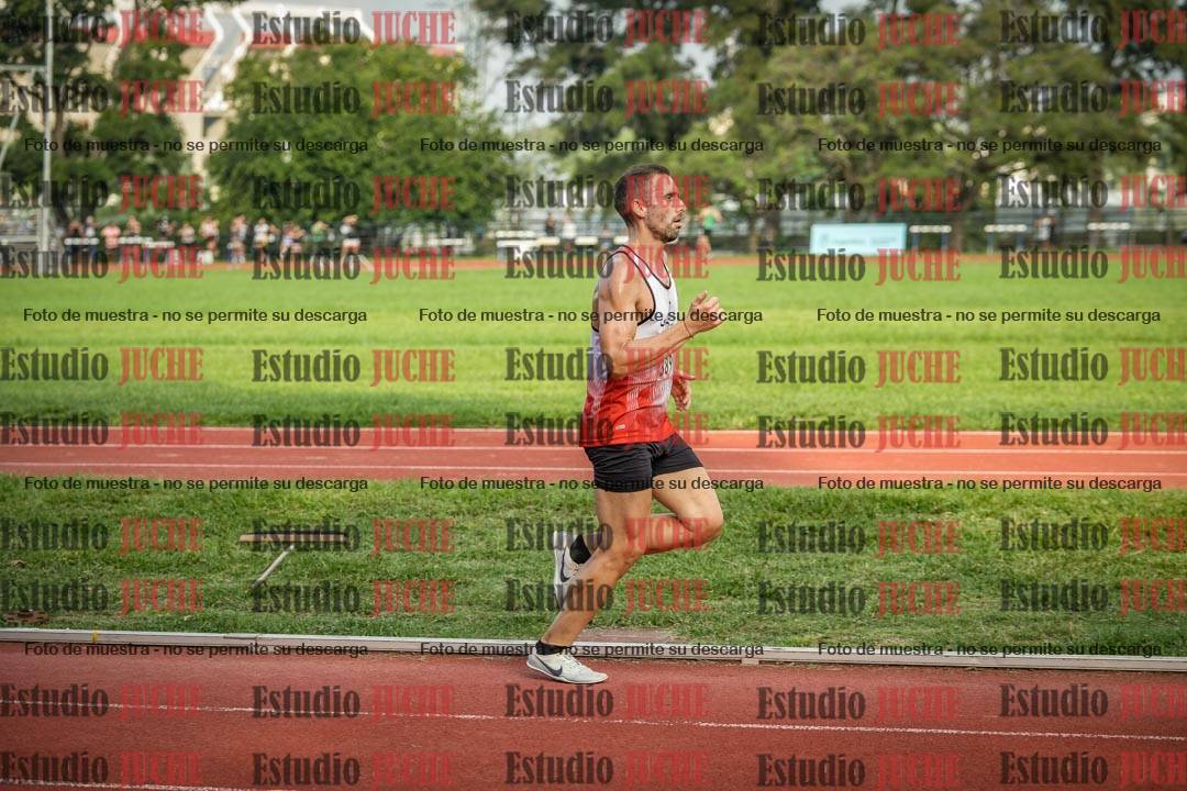 Fotos de los 3000 m llanos de varones