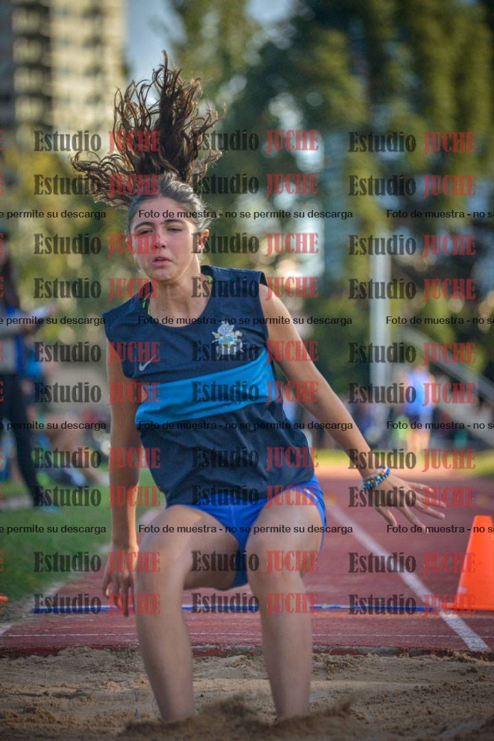 Fotos del salto en largo - mujeres U16