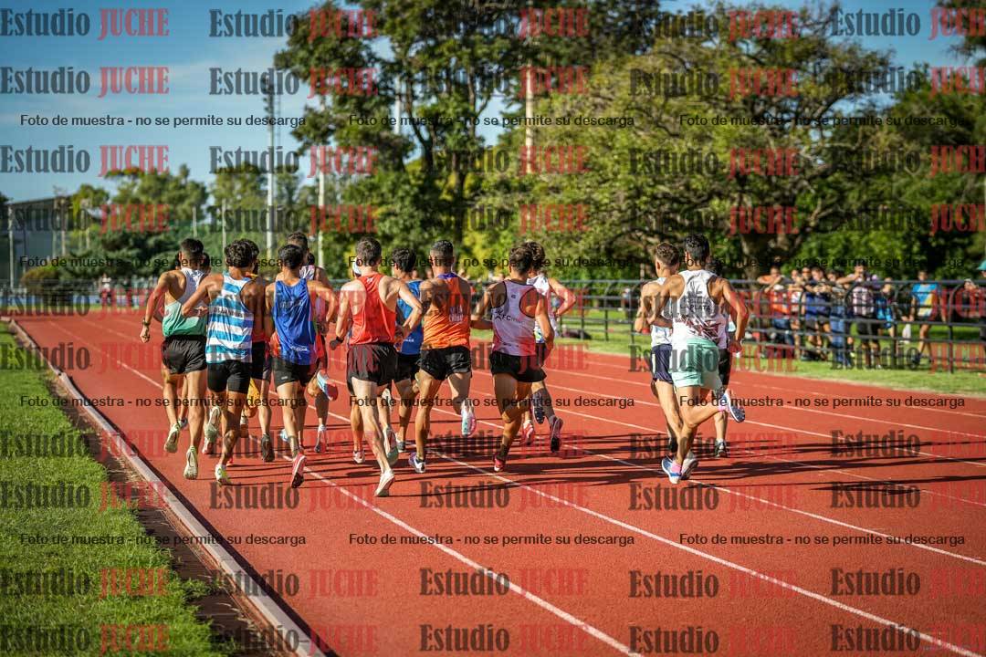 Fotos de los 1500 m llanos de varones