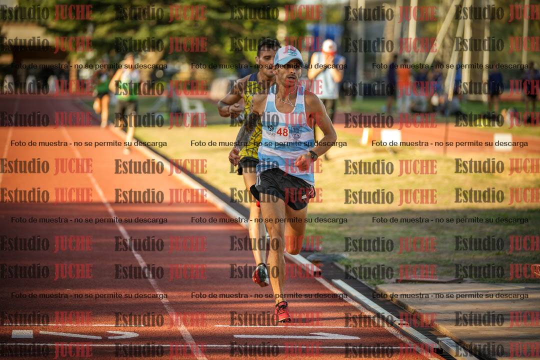 Fotos de los 3000 m llanos de varones