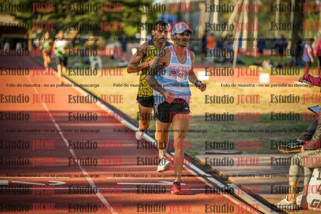 Fotos de los 3000 m llanos de varones