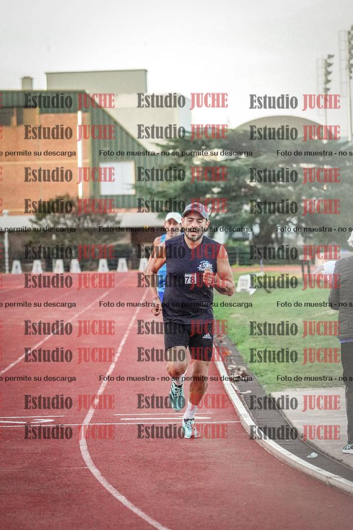 Fotos de los 3000 m llanos de varones