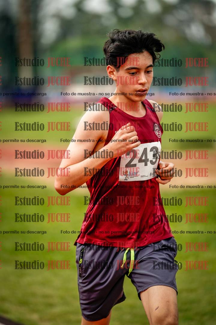 Fotos de los 2400 m de varones