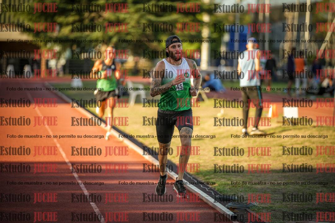 Fotos de los 3000 m llanos de varones