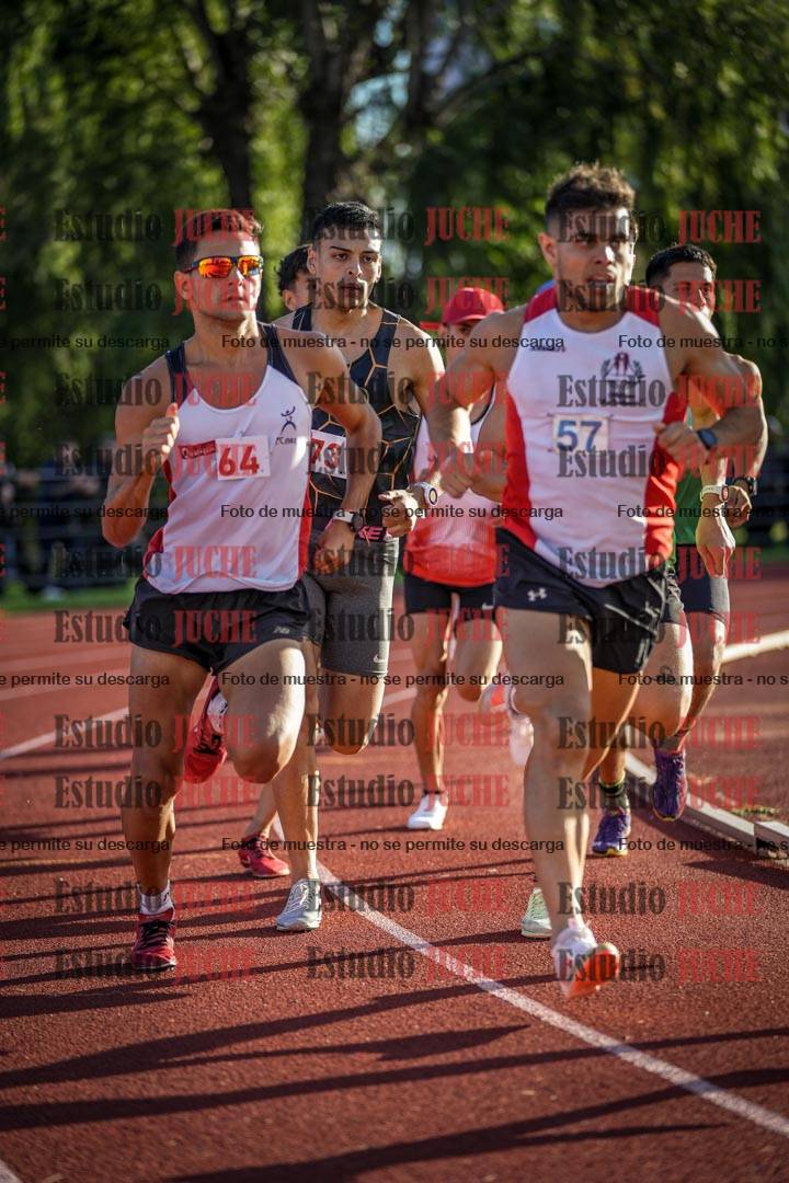 Fotos de los 1500 m llanos de varones