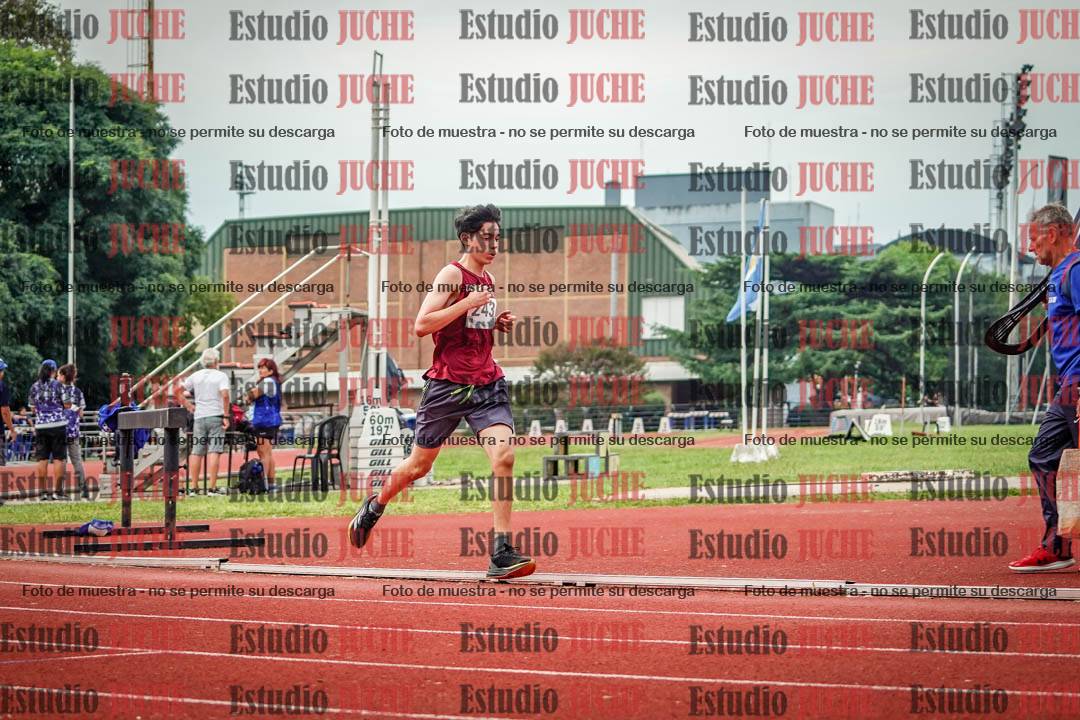 Fotos de los 2400 m de varones