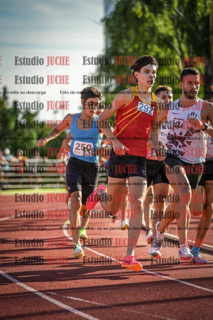 Fotos de los 1500 m llanos de varones