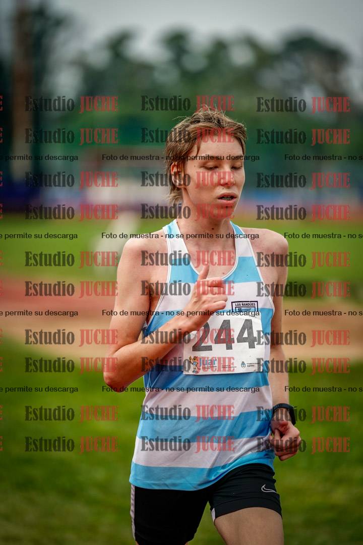 Fotos de los 2400 m de varones