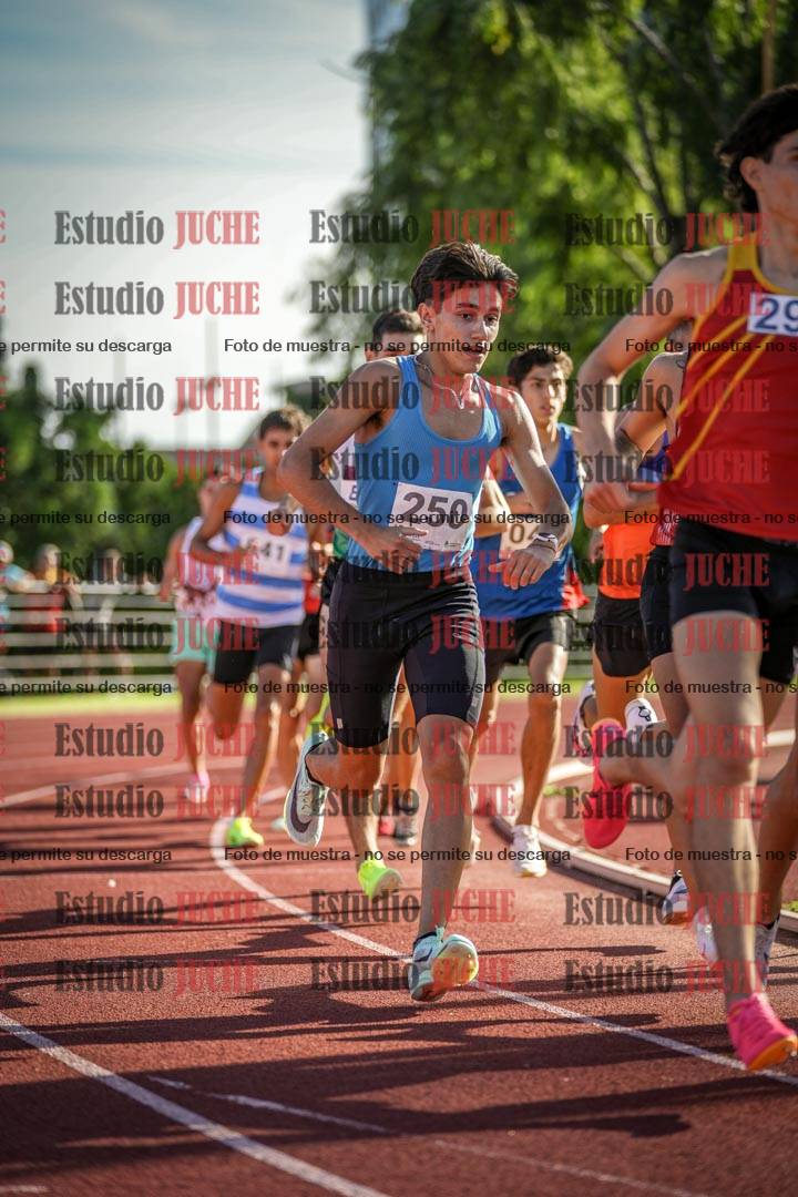 Fotos de los 1500 m llanos de varones