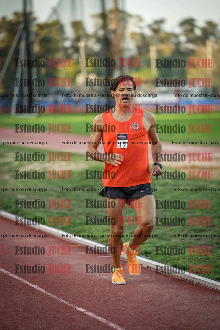 Fotos de los 3000 m llanos de varones