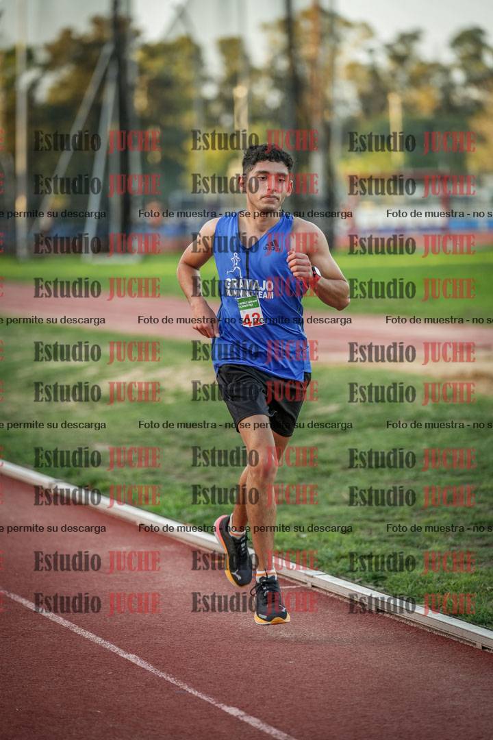 Fotos de los 3000 m llanos de varones