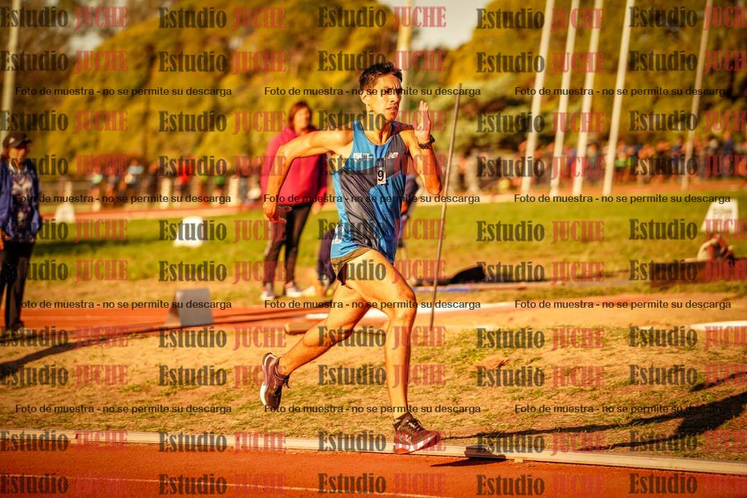 Fotos de los 3000 m llanos de varones