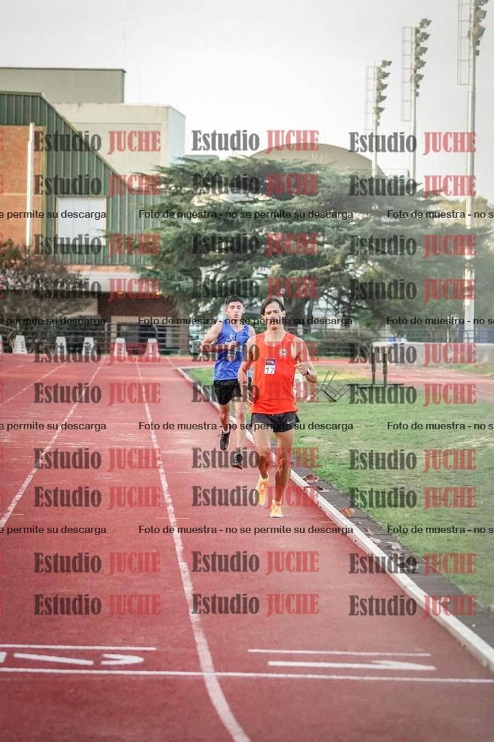 Fotos de los 3000 m llanos de varones