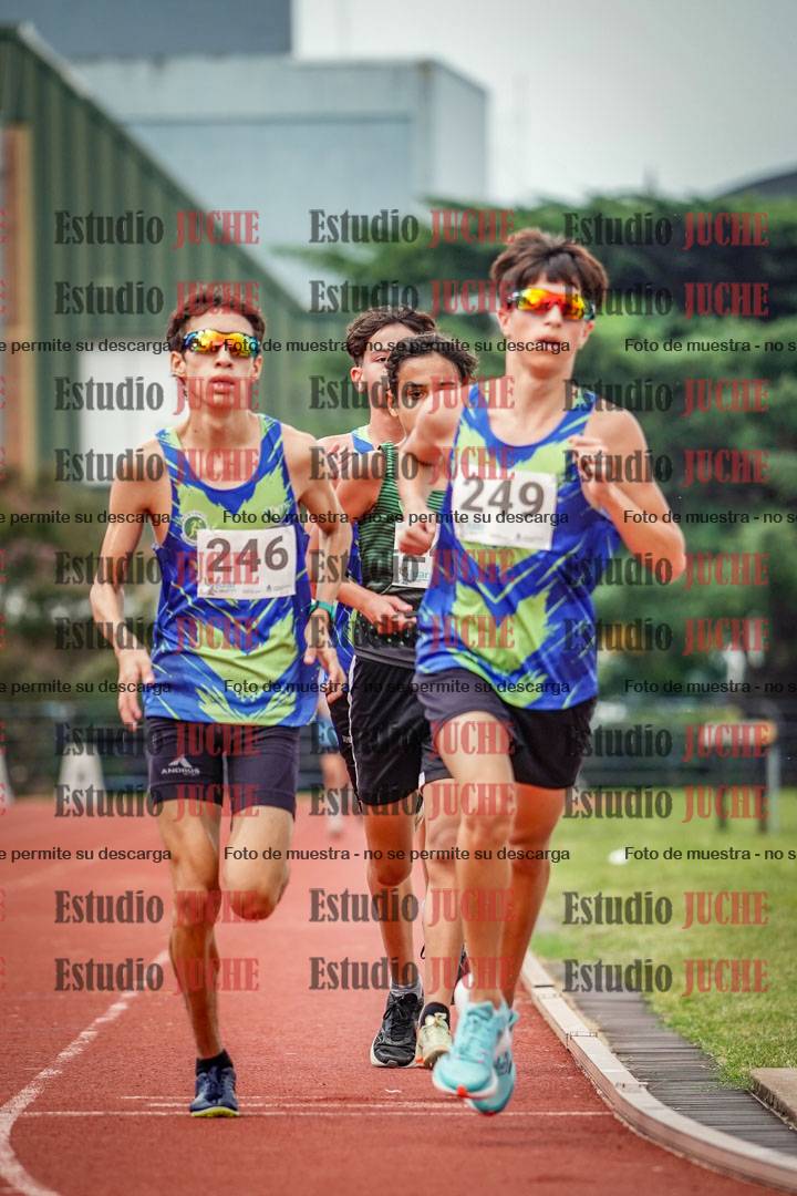 Fotos de los 2400 m de varones