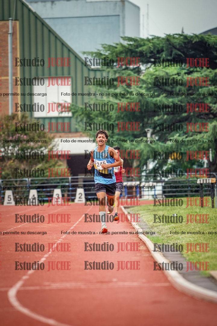 Fotos de los 2400 m de varones